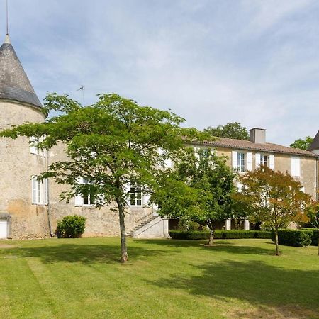 Le Logis Du Pere Ξενοδοχείο Saint-Coutant-le-Grand Εξωτερικό φωτογραφία