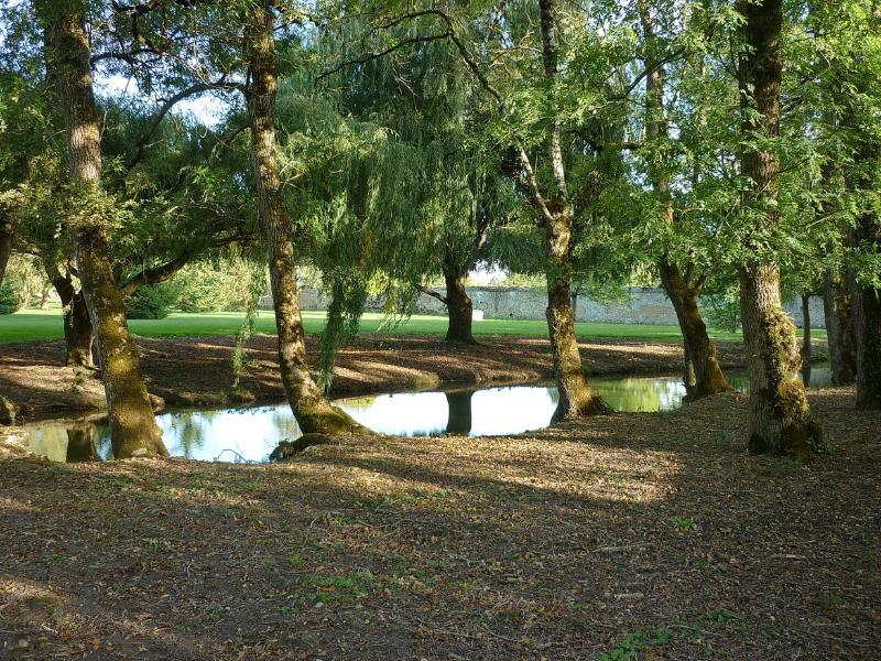 Le Logis Du Pere Ξενοδοχείο Saint-Coutant-le-Grand Εξωτερικό φωτογραφία