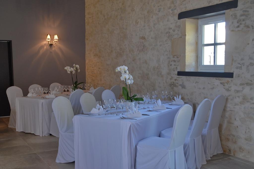 Le Logis Du Pere Ξενοδοχείο Saint-Coutant-le-Grand Εξωτερικό φωτογραφία