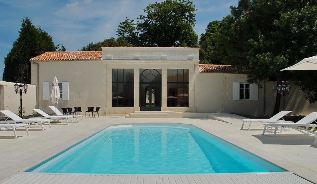 Le Logis Du Pere Ξενοδοχείο Saint-Coutant-le-Grand Εξωτερικό φωτογραφία